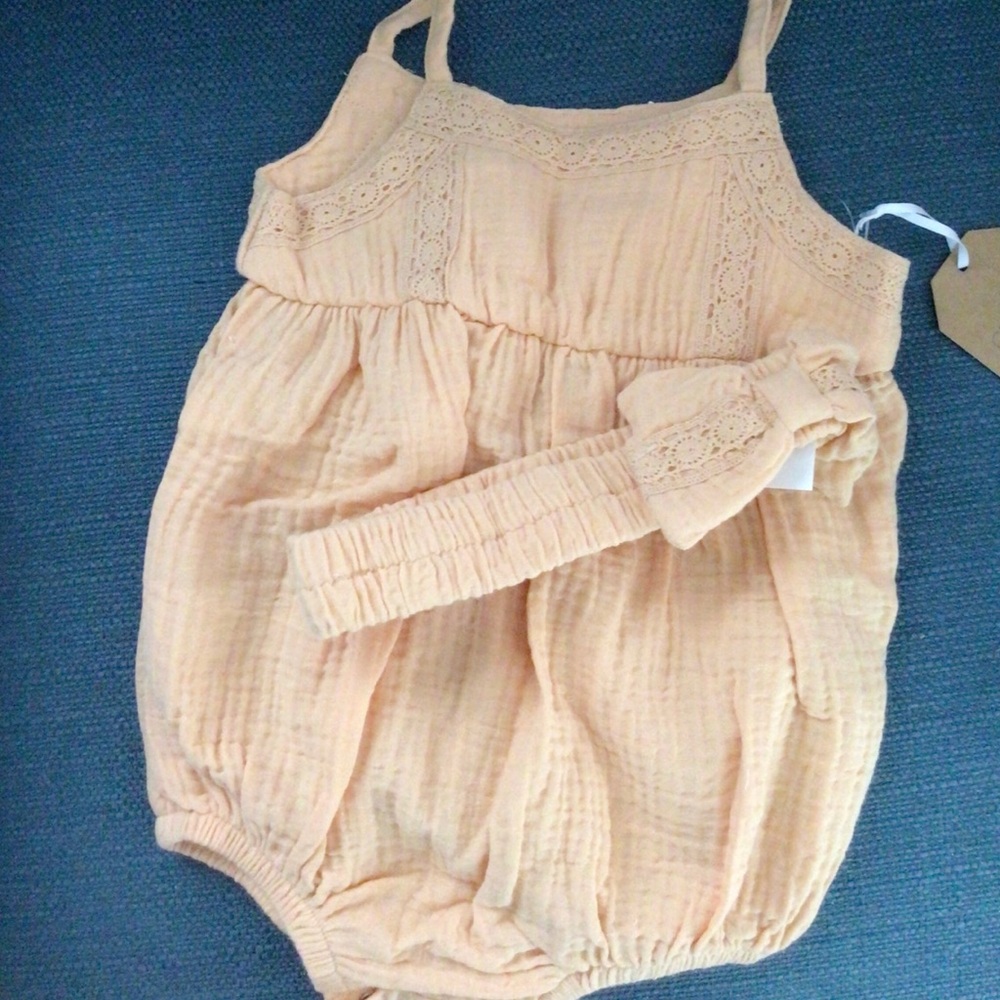NEW BABY OUTFIT 6-9M